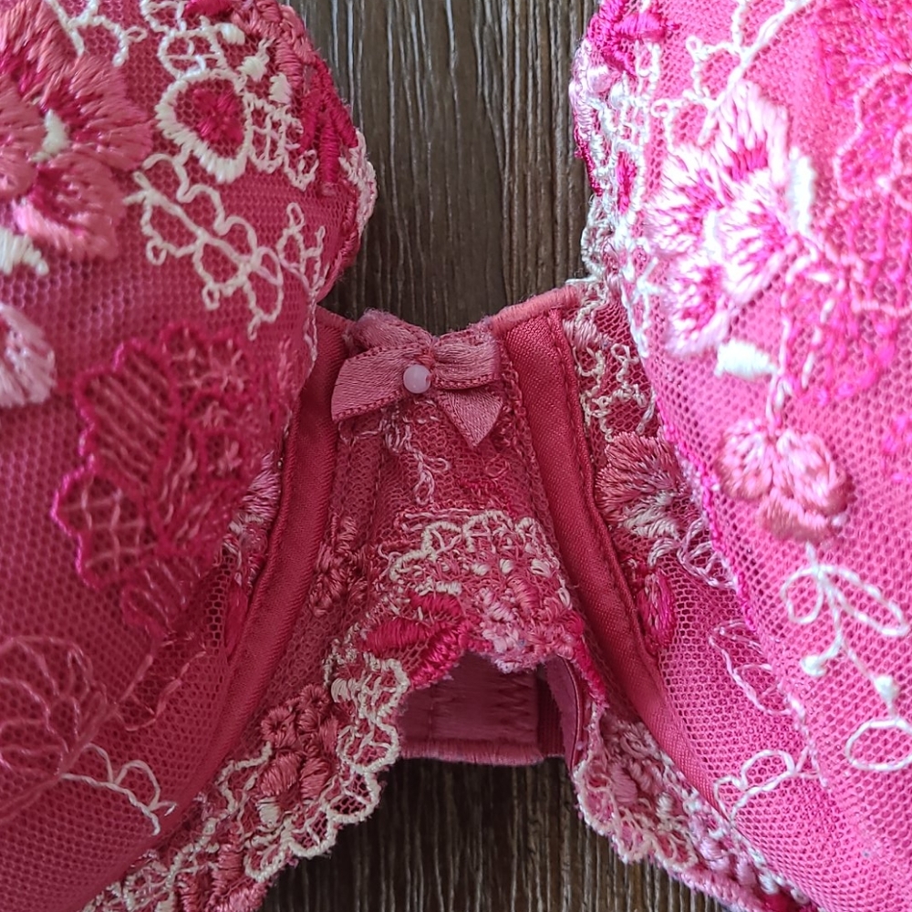 (Used)Triumph underwire bra - Picture 3 of 7